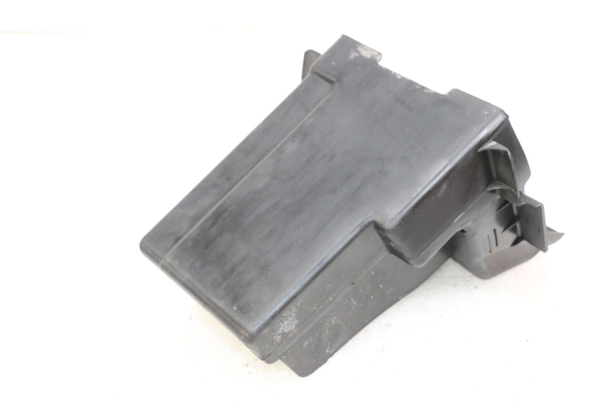 photo de SOTTOSELLA SUZUKI GZ MARAUDER 125 (1998 - 2004) - Altra angolazione