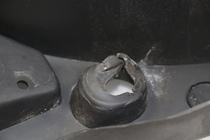 photo de Bauletto sella HAOTIAN HT125T-2 125 - Dettaglio del componente