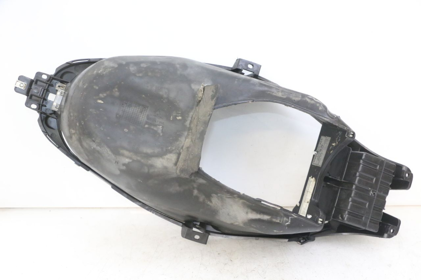 photo de SOTTOSELLA PIAGGIO IE MP3 YOURBAN 300 (2011 - 2016) - Dettagli dei punti di fissaggio