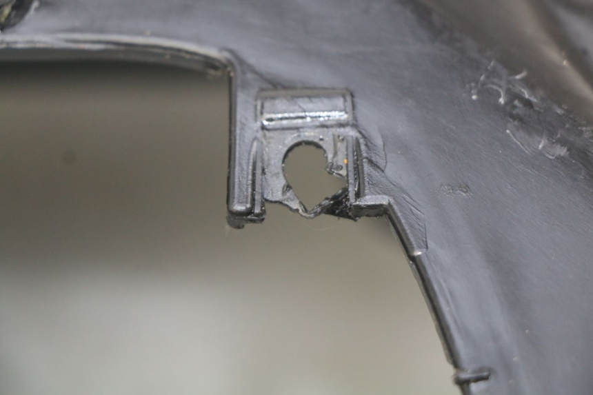 photo de COFANO SELLA PEUGEOT KISBEE 2T 50 (2018 - 2022) - Dettaglio del componente