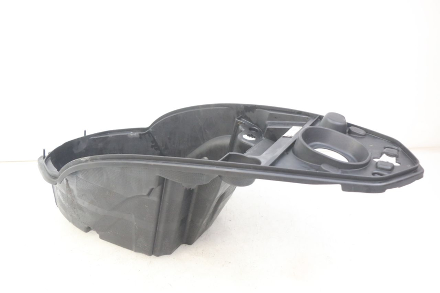 photo de COFANO SELLA PEUGEOT KISBEE 2T 50 (2018 - 2022) - Altra angolazione