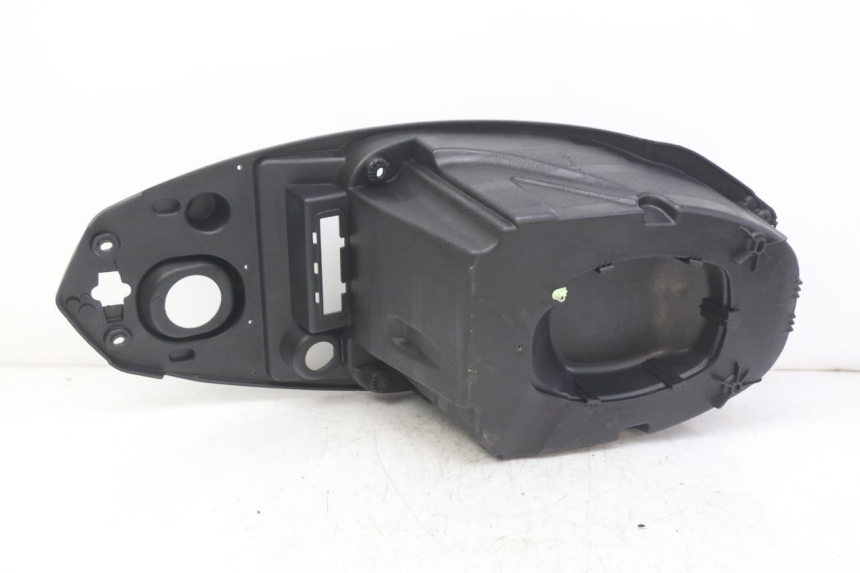 photo de COFANO SELLA PEUGEOT KISBEE 2T 50 (2010 - 2017) - Dettaglio del componente