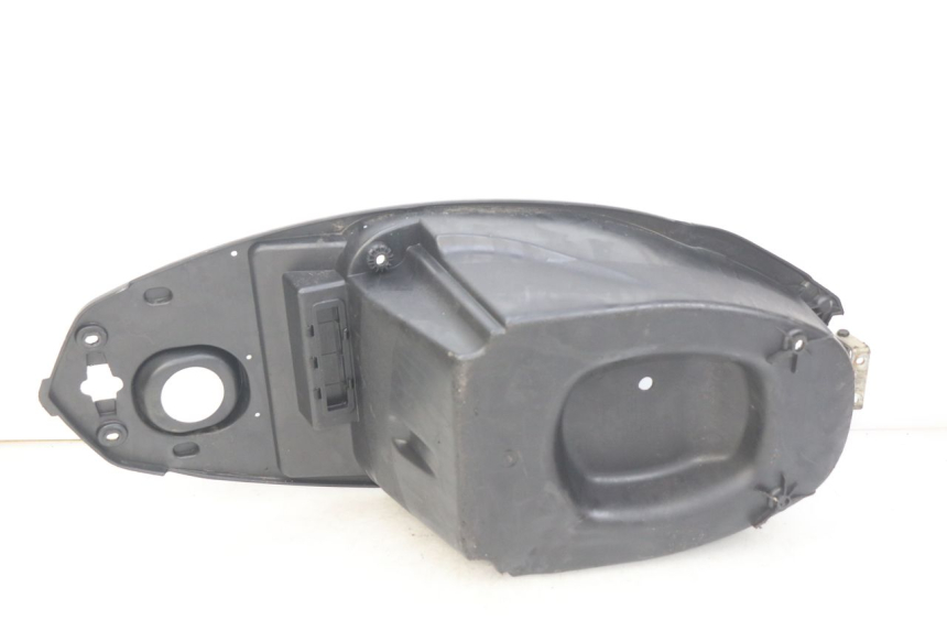 photo de COFANO SELLA PEUGEOT KISBEE 4T 50 (2010 - 2017) - Zoom sullo stato d'uso