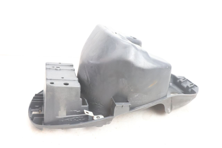 photo de SOTTOSELLA PIAGGIO LIBERTY 125 (1998 - 2008) - Stato della superficie e materiale