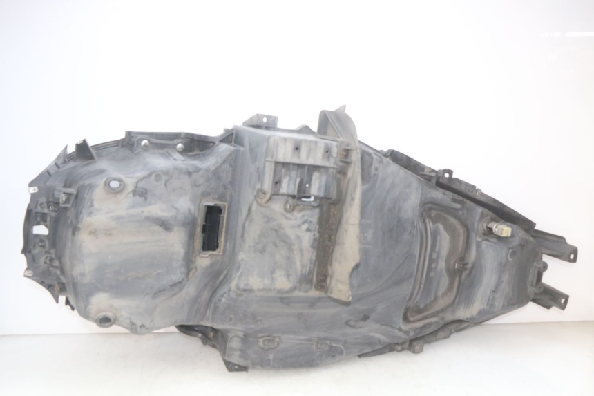 photo de COFANO SELLA PIAGGIO MP3 LT 400 (2007 - 2012) - Altra angolazione