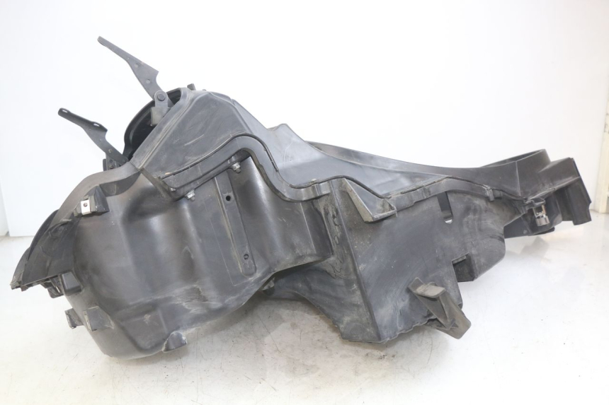 photo de COFANO SELLA PIAGGIO MP3 LT 400 (2007 - 2012) - Zoom sullo stato d'uso