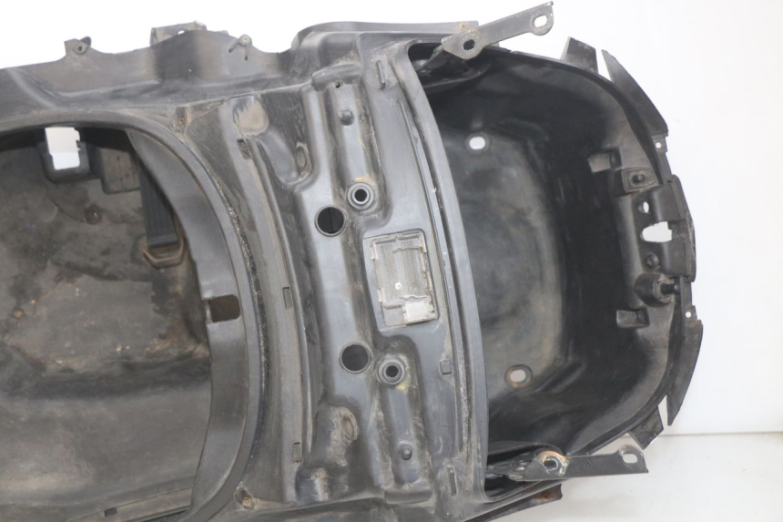 photo de COFANO SELLA PIAGGIO MP3 LT 400 (2007 - 2012) - Vista d'insieme del prodotto