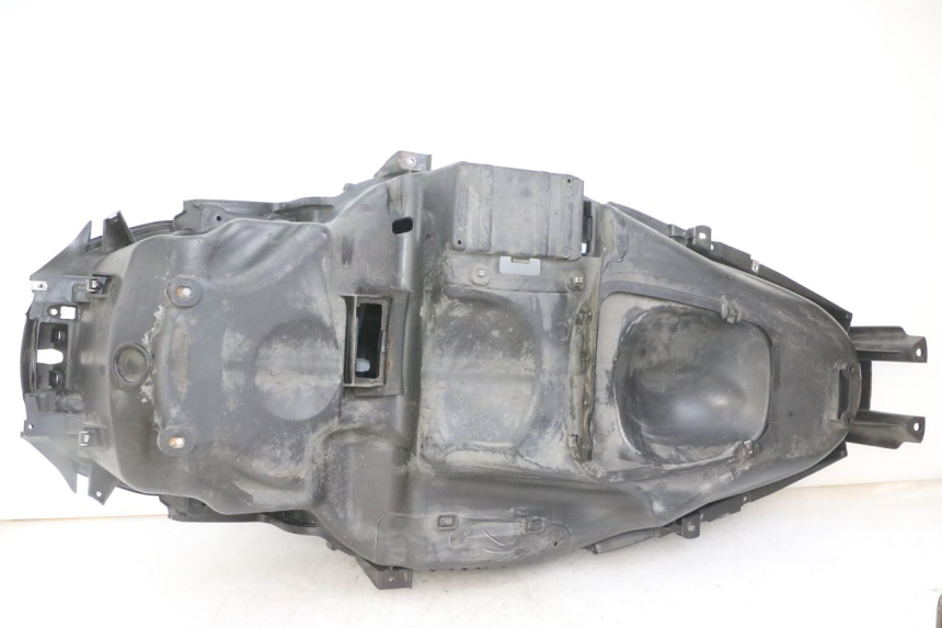 photo de SOTTOSELLA PIAGGIO MP3 LT 300 (2010 - 2016) - Primo piano tecnico