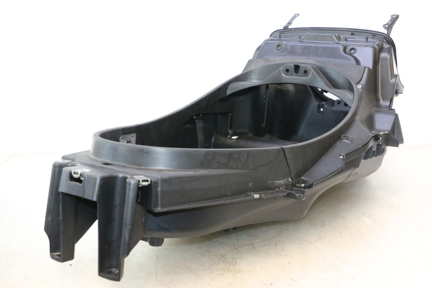 photo de COFANO SELLA PIAGGIO MP3 LT 300 (2010 - 2016) - Caratteristiche distintive