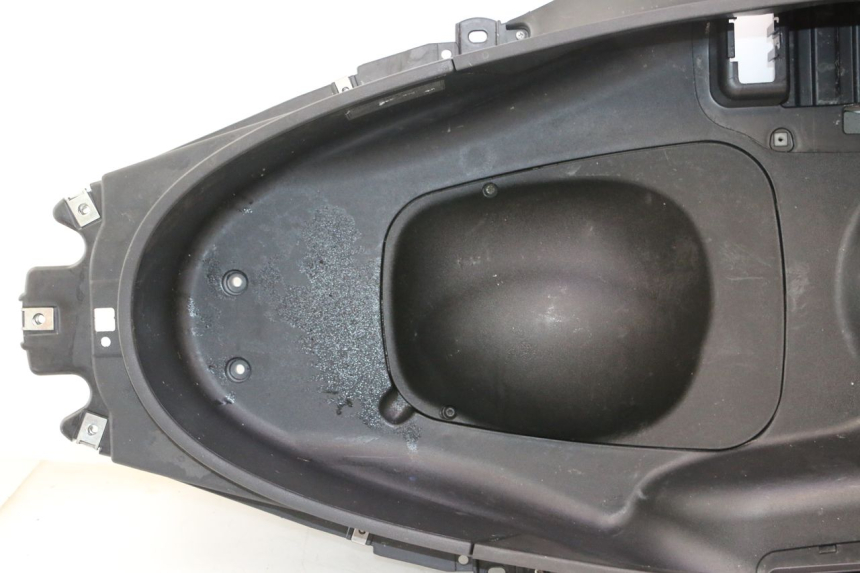 photo de COFANO SELLA PIAGGIO MP3 LT 300 (2010 - 2016) - Primo piano ad alta risoluzione