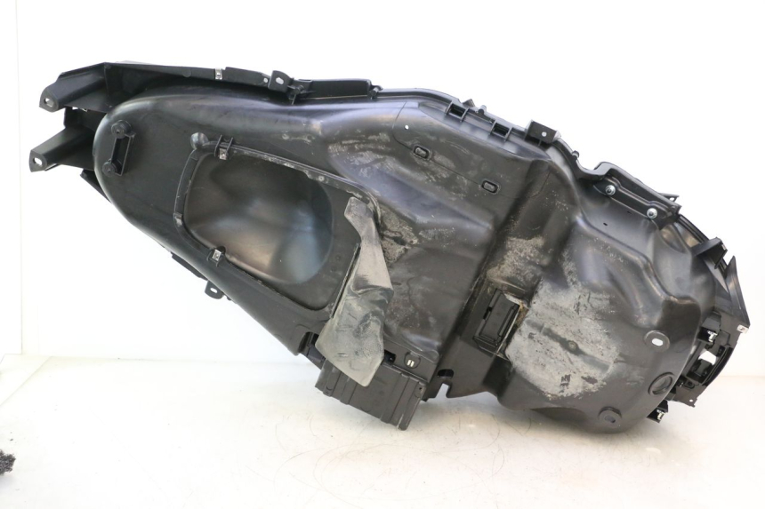 photo de COFANO SELLA PIAGGIO MP3 LT 300 (2010 - 2016) - Altra angolazione