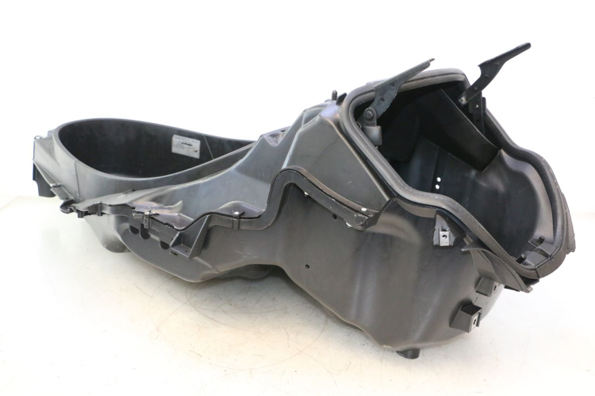 photo de COFANO SELLA PIAGGIO MP3 LT 300 (2010 - 2016) - Vista d'insieme del prodotto