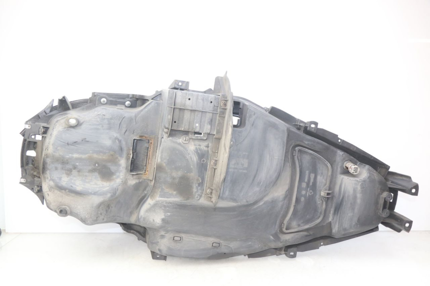 photo de COFANO SELLA PIAGGIO MP3 500 (2011 - 2015) - Dettaglio del componente