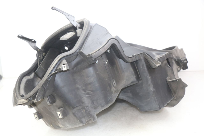 photo de COFANO SELLA PIAGGIO MP3 500 (2011 - 2015) - Zoom sullo stato d'uso