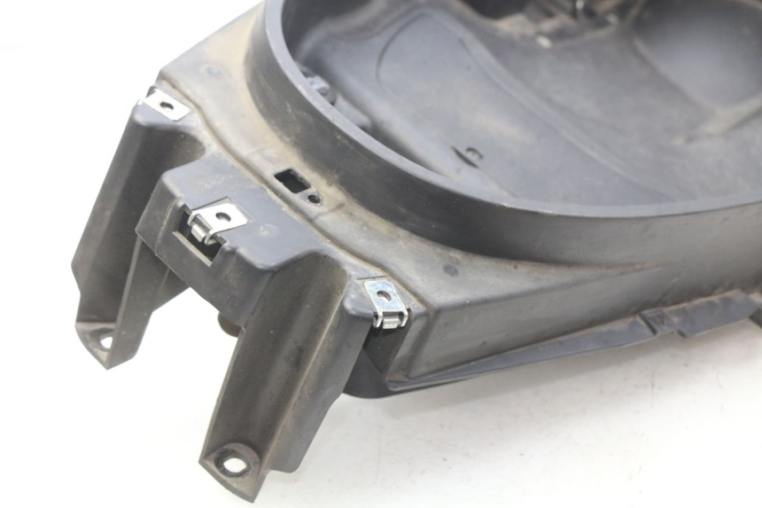 photo de COFANO SELLA PIAGGIO MP3 500 (2011 - 2015) - Dettagli dei punti di fissaggio