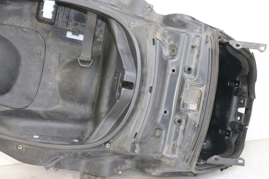 photo de SOTTOSELLA PIAGGIO MP3 125 (2006 - 2014) - Dettagli dei punti di fissaggio