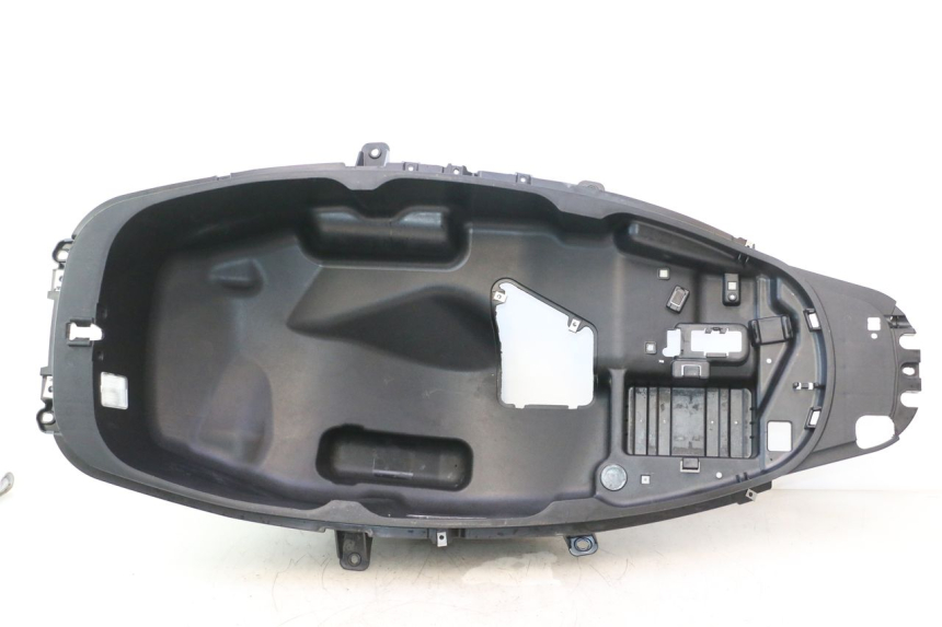 photo de SOTTOSELLA PIAGGIO MP3 500 (2016 - 2018) - Vista principale
