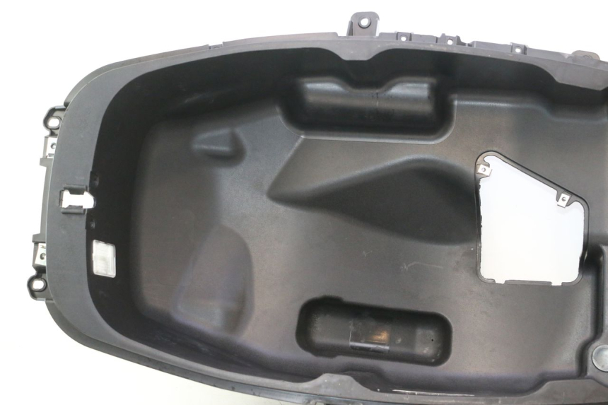 photo de SOTTOSELLA PIAGGIO MP3 500 (2016 - 2018) - Ispezione visiva dettagliata