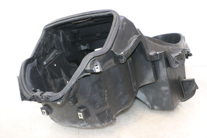 photo de COFANO SELLA PIAGGIO MP3 500 (2011 - 2015) - Stato della superficie e materiale