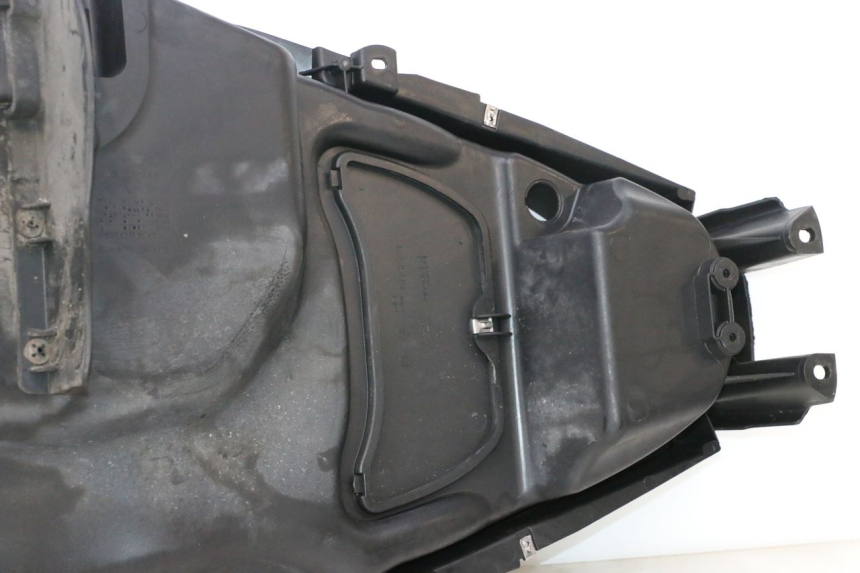photo de COFANO SELLA PIAGGIO MP3 500 (2011 - 2015) - Ricambio usato controllato