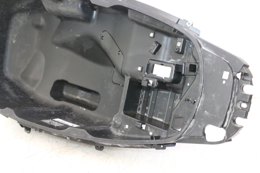 photo de SOTTOSELLA PIAGGIO MP3 500 (2016 - 2018) - Dettaglio del componente