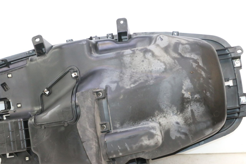 photo de SOTTOSELLA PIAGGIO MP3 500 (2016 - 2018) - Altra vista dell'articolo