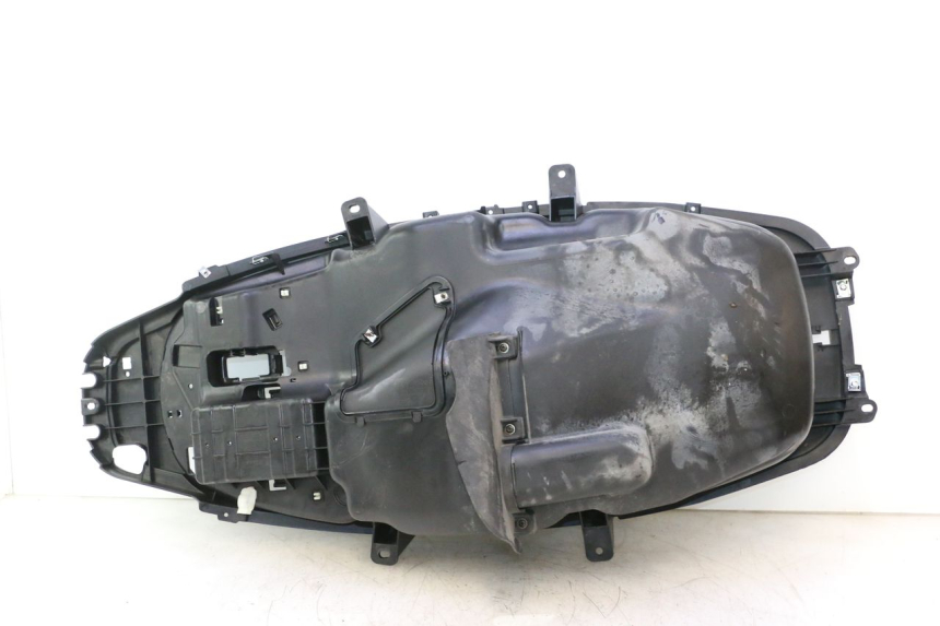 photo de SOTTOSELLA PIAGGIO MP3 500 (2016 - 2018) - Ricambio usato controllato