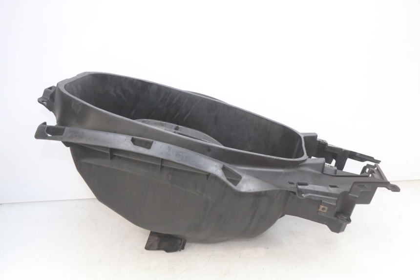 photo de COFANO SELLA YAMAHA N-MAX NMAX 125 (2017 - 2020) - Primo piano tecnico