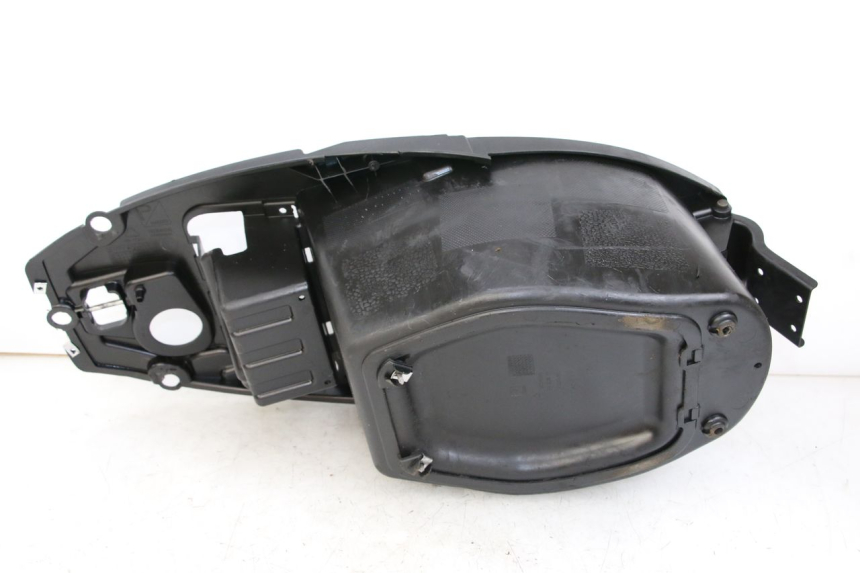 photo de COFANO SELLA PIAGGIO NEW TYPHOON 50 (2018 - 2021) - Dettaglio del componente