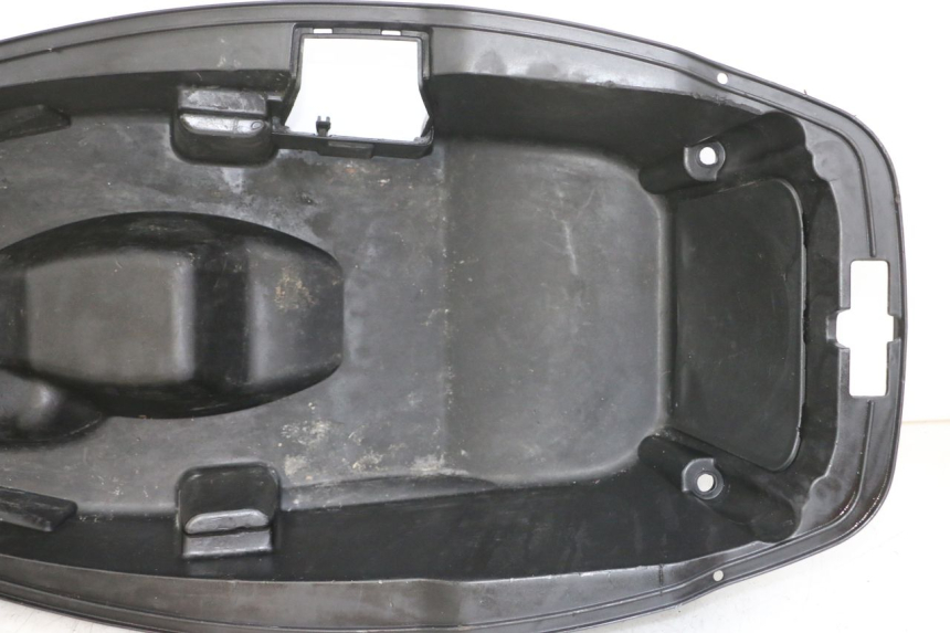 photo de COFANO SELLA PEUGEOT CITYSTAR 50 (2013 - 2017) - Vista d'insieme del prodotto