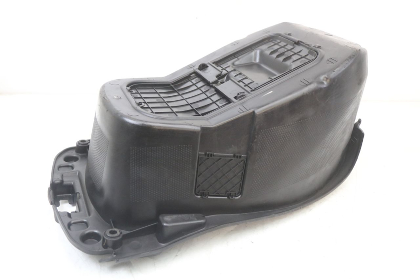 photo de SOTTOSELLA PEUGEOT DJANGO 125 (2014 - 2017) - Dettagli dei punti di fissaggio