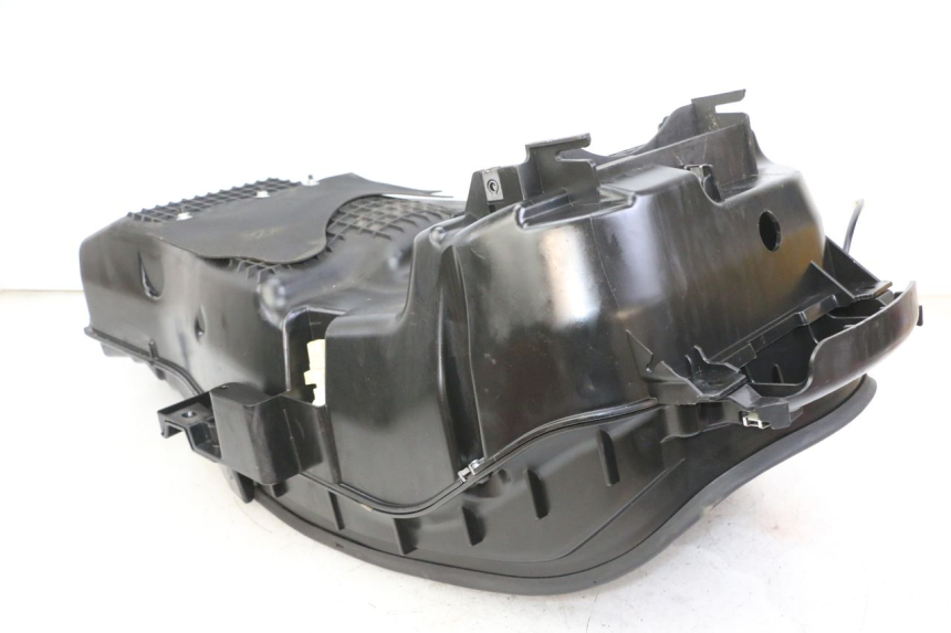 photo de SOTTOSELLA PEUGEOT SATELIS 125 (2013 - 2018) - Zoom sullo stato d'uso