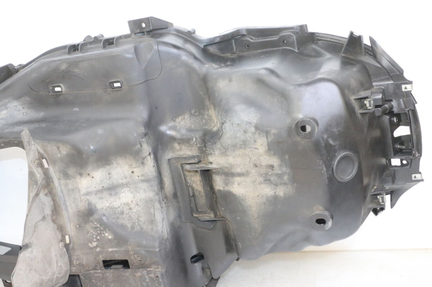 photo de SOTTOSELLA PIAGGIO MP3 125 (2006 - 2014) - Primo piano tecnico