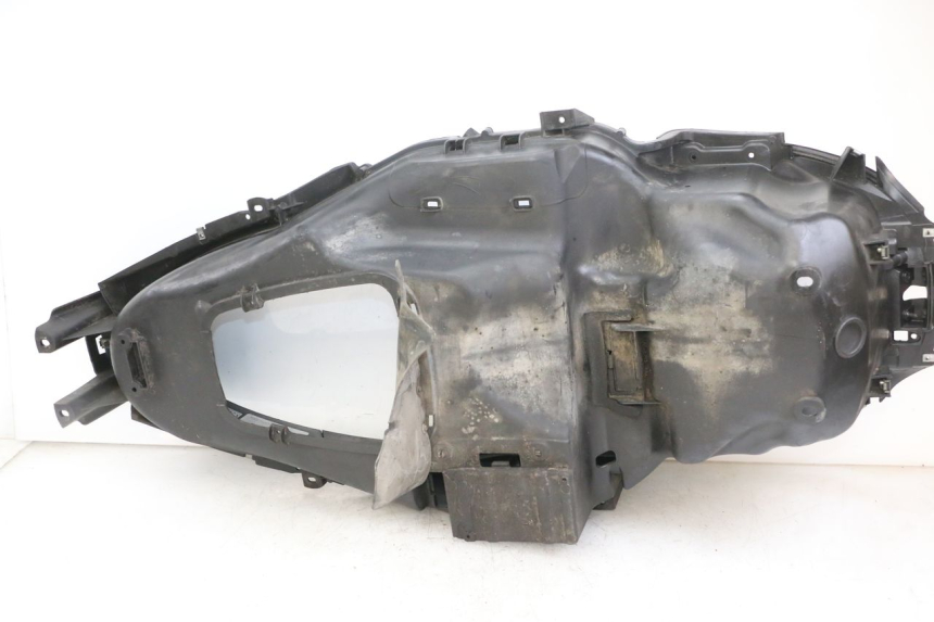 photo de SOTTOSELLA PIAGGIO MP3 125 (2006 - 2014) - Dettagli dei punti di fissaggio