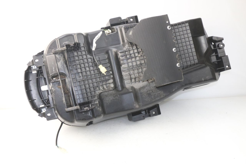 photo de Bauletto sella PEUGEOT SATELIS 300 (2012 - 2015) - Zoom sullo stato d'uso