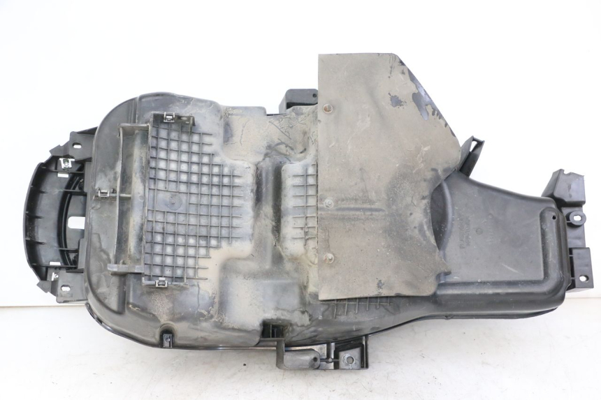 photo de SOTTOSELLA PEUGEOT SATELIS 250 (2006 - 2012) - Dettaglio del componente