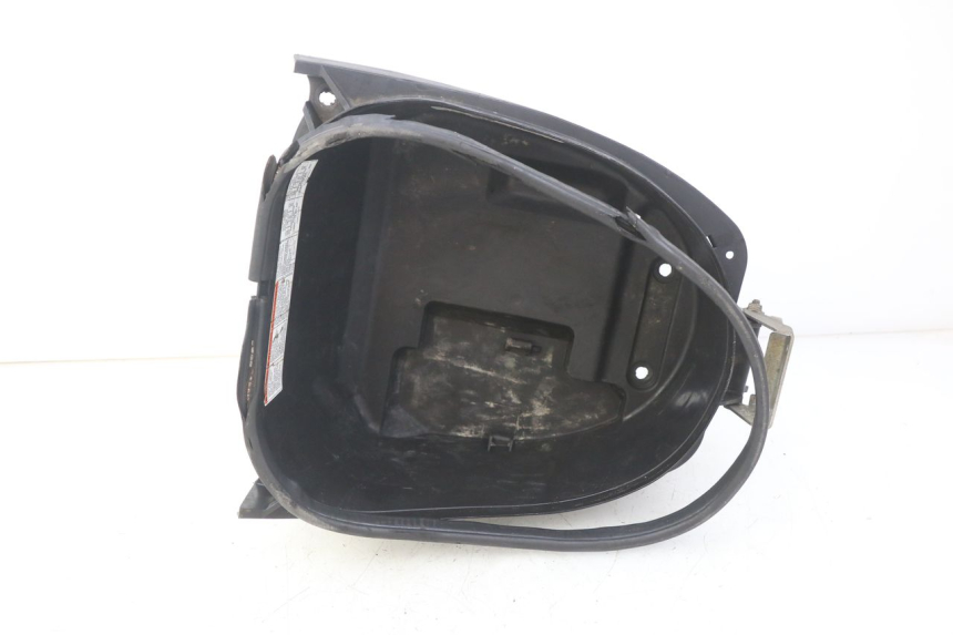 photo de COFANO SELLA SUZUKI SIXTEEN 125 (2008 - 2010) - Dettaglio del componente