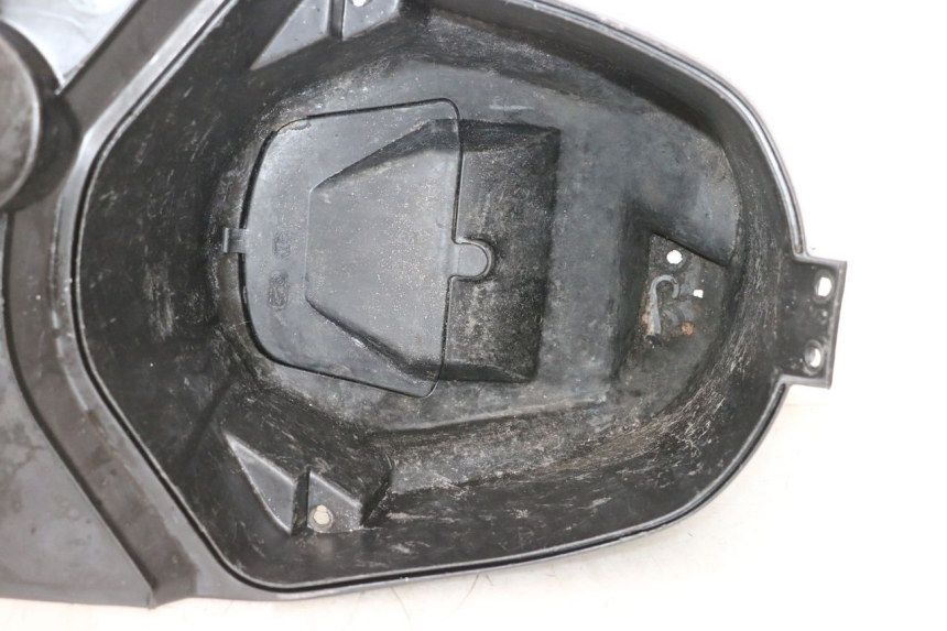 photo de SOTTOSELLA PEUGEOT SPEEDFIGHT 2 AC 50 (2000 - 2009) - Stato della superficie e materiale