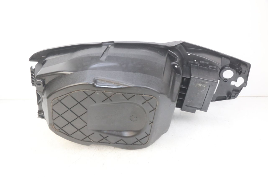 photo de COFANO SELLA PEUGEOT SPEEDFIGHT 3 AIR 50 (2009 - 2015) - Altra angolazione