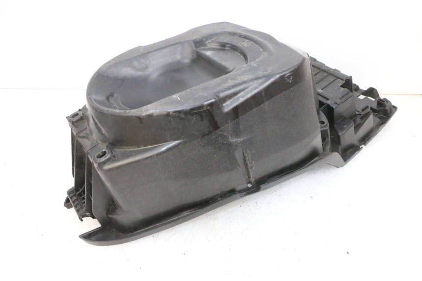 photo de SOTTOSELLA PEUGEOT SPEEDFIGHT 4 4T EFI 50 (2021 - 2025) - Zoom sullo stato d'uso