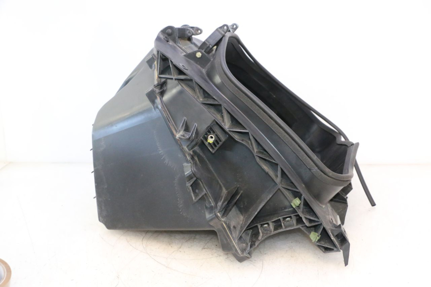 photo de SOTTOSELLA CAN-AM SPYDER RS 1000 (2008 - 2012) - Stato della superficie e materiale