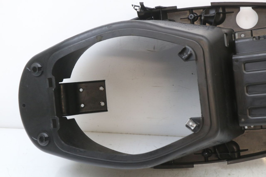 photo de Bauletto sella APRILIA SR 2T 50 (2018 - 2022) - Ricambio usato controllato