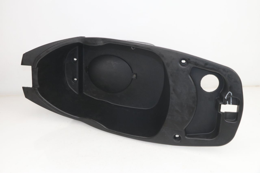 photo de SOTTOSELLA PEUGEOT SUM UP 125 (2008 - 2013) - Stato della superficie e materiale