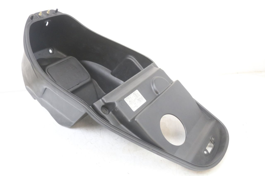 photo de SOTTOSELLA KYMCO SUPER 8 125 (2008 - 2015) - Dettagli dei punti di fissaggio