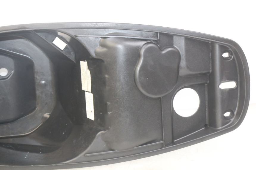 photo de COFANO SELLA PEUGEOT TWEET 4T 50 (2010 - 2014) - Dettagli dei punti di fissaggio