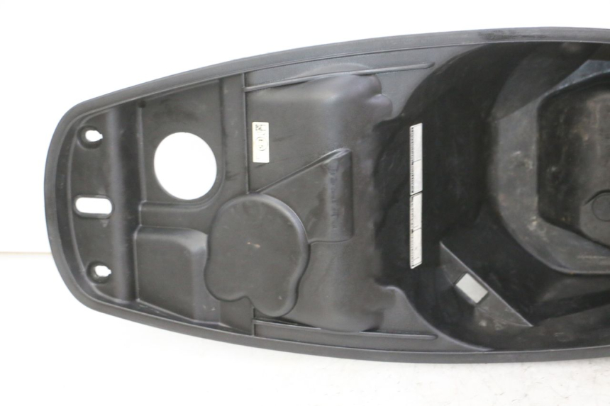 photo de SCATOLA SELLA PEUGEOT TWEET 4T 50 (2018 - 2022) - Marcature e riferimenti originali