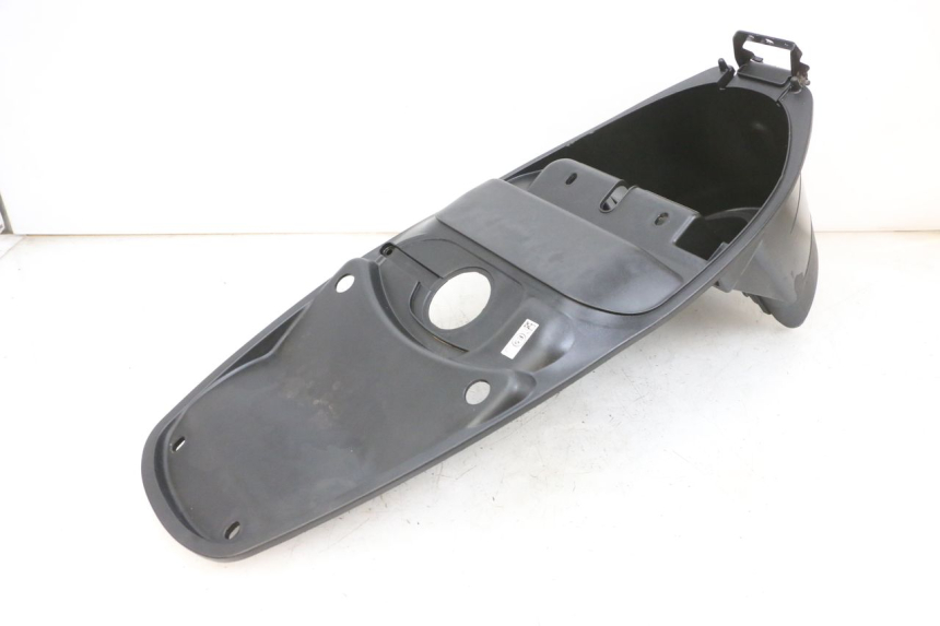 photo de SOTTOSELLA PEUGEOT TWEET PRO EFI 4T 50 (2021 - 2022) - Dettagli dei punti di fissaggio