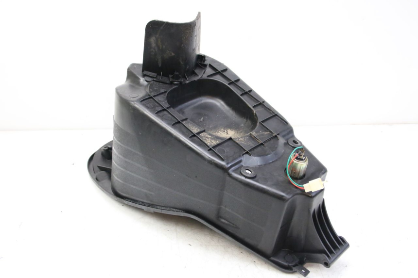 photo de COFANO SELLA PEUGEOT VIVACITY NEW 2T 50 (2008 - 2017) - Altra angolazione