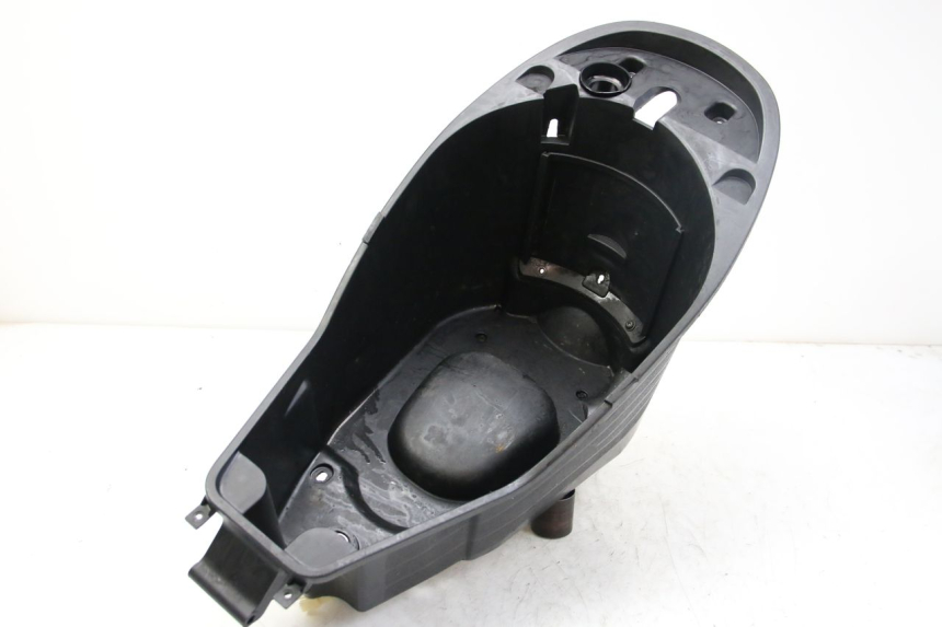 photo de COFANO SELLA PEUGEOT VIVACITY NEW 2T 50 (2008 - 2017) - Ricambio usato controllato