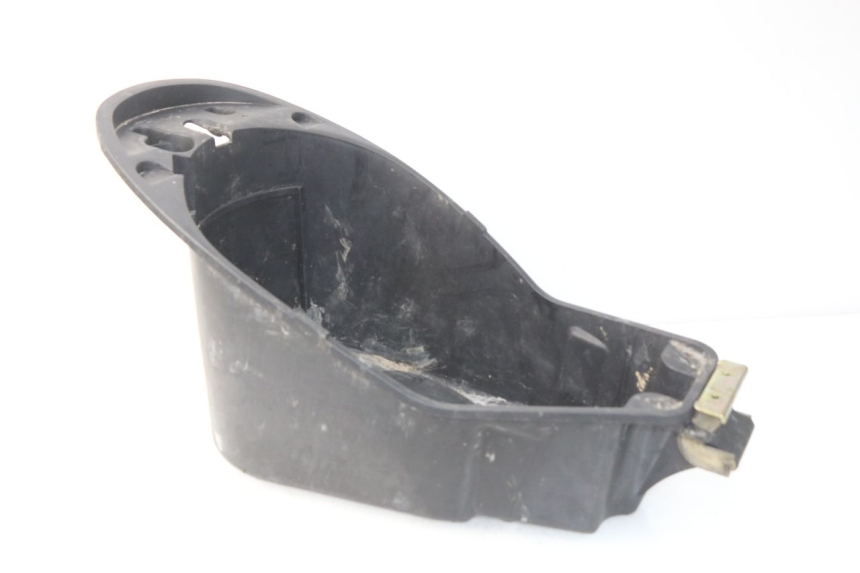 photo de COFANO SELLA PEUGEOT VIVACITY NEW 4T 50 (2008 - 2017) - Zoom sullo stato d'uso